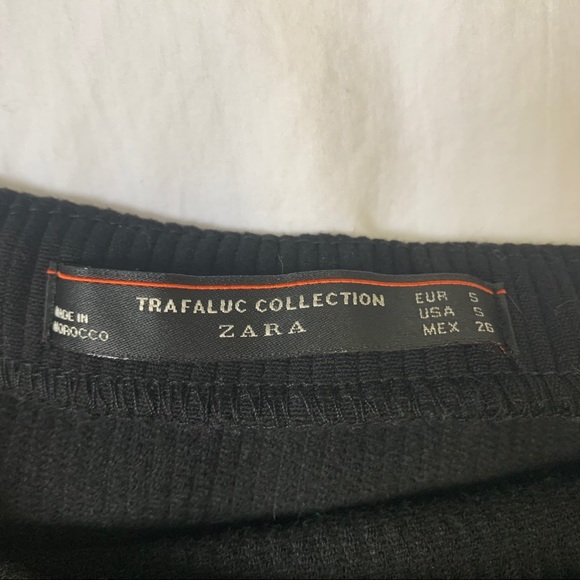 Zara Off-Shoulder Layered Top - Picture 3 of 3